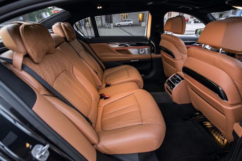 Limousine BMW 7er, Außenansicht